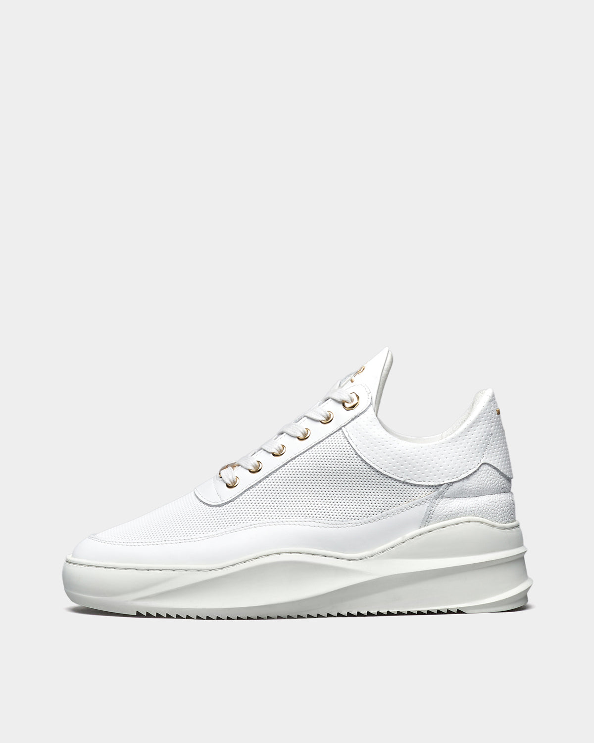 Filling pieces low 2025 top sky basic white